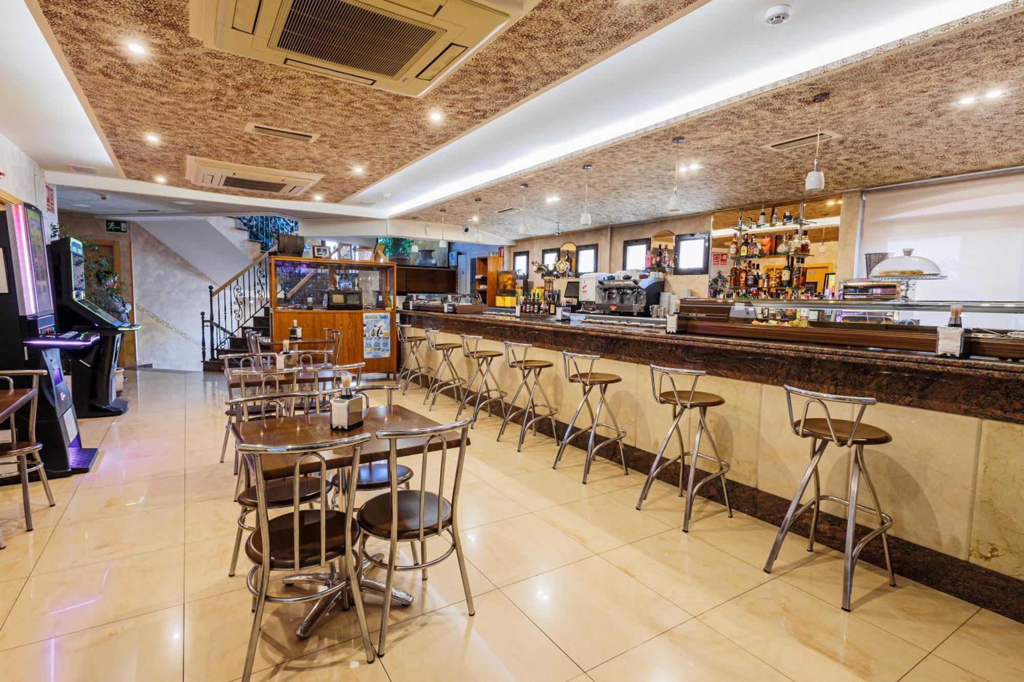 Hotel Pattaya Mocejon Ngoại thất bức ảnh